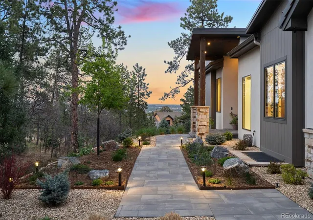 Photo 3 of Mansion for sale at 1685 Oakmoor Hts, Colorado Springs, CO 80906 | MLS# 6178766 | Listing updated on 2026-07-31