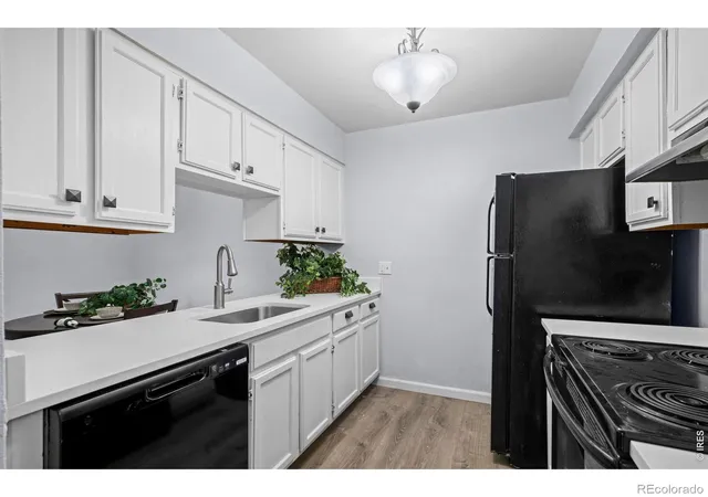 Photo 4 of Condo for sale at 3121 S Tamarac Dr #106, Denver, CO 80231 | MLS# IR1062835 | Listing updated on 2026-08-27
