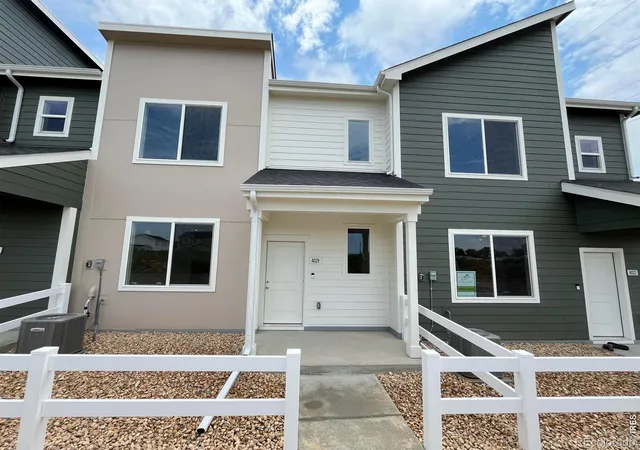 Homes for sale in Evans, CO | 4029 Hewlett St, Evans, CO 80620 | MLS# IR1062846