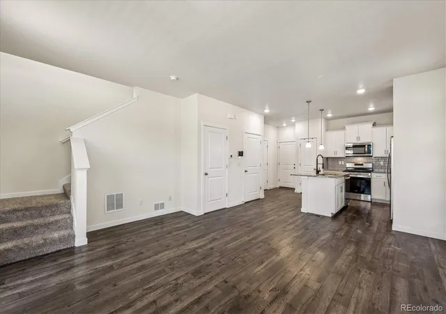 5th image of 21891 E 7Th Ave, Aurora, CO 80018 | MLS# 6875949