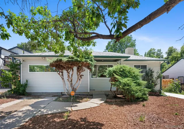 Photo 1 of Single family home for sale at 2740 S Madison St, Denver, CO 80210 | MLS# 7715911 | Listing updated on 2026-08-20