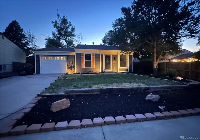2nd image of 1985 Cathay St, Aurora, CO 80011 | MLS# 2352293