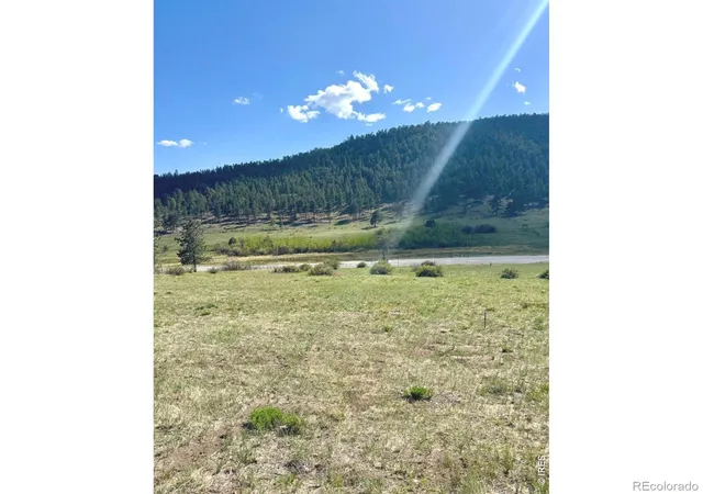Photo 3 of Sale Pending at 408 Meadowview Dr, Estes Park, CO 80517 | MLS# IR1062866 | Listing updated on 2026-09-06