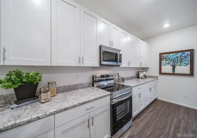 Photo 3 of Sale Pending at 21802 E 46th Place, Aurora, CO 80019 | MLS# 3805931 | Listing updated on 2026-06-27