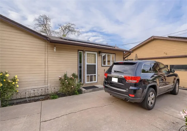 11th image of 1540 S Wolcott Ct, Denver, CO 80219 | MLS# 7579646