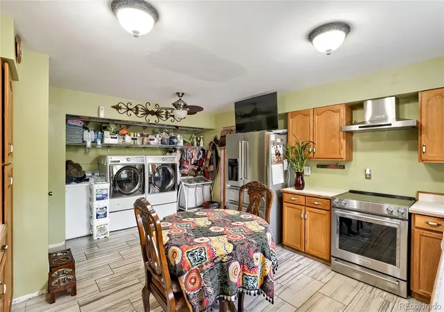 3rd image of 1540 S Wolcott Ct, Denver, CO 80219 | MLS# 7579646