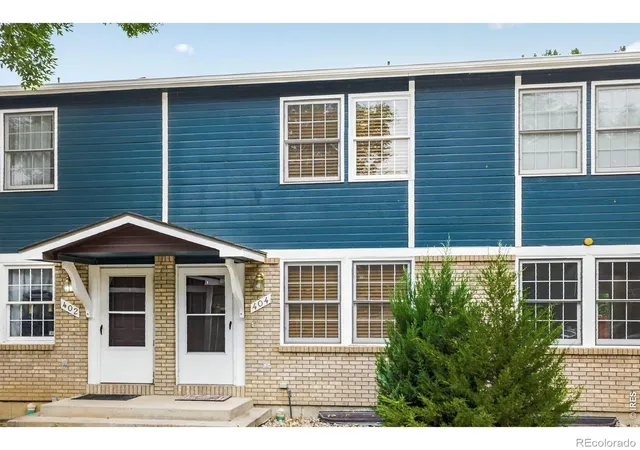 2nd image of 404 Mulberry Dr, Loveland, CO 80538
