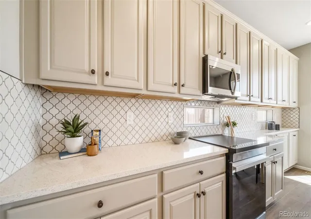 Photo 2 of Single family home for sale at 5014 N Tempe St, Aurora, CO 80019 | MLS# 3955761 | Listing updated on 2026-08-12