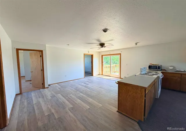 5th image of 140 3Rd Ave, Deer Trail, CO 80105 | MLS# 9436297
