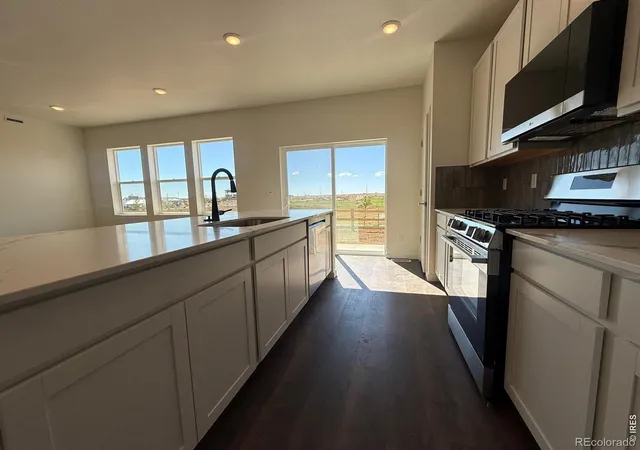 Photo 3 of Single family home for sale at 1984 Sorghum Way, Johnstown, CO 80534 | MLS# IR1062907 | Listing updated on 2026-10-08
