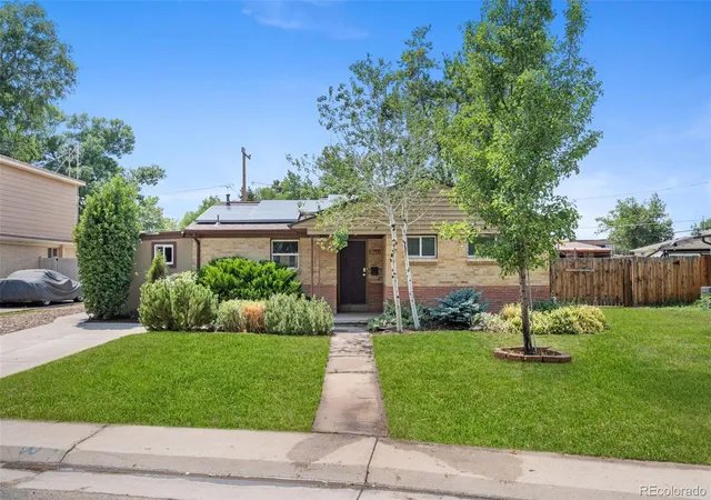 3rd image of 5755 Dudley St, Arvada, CO 80002 | MLS# 9764947