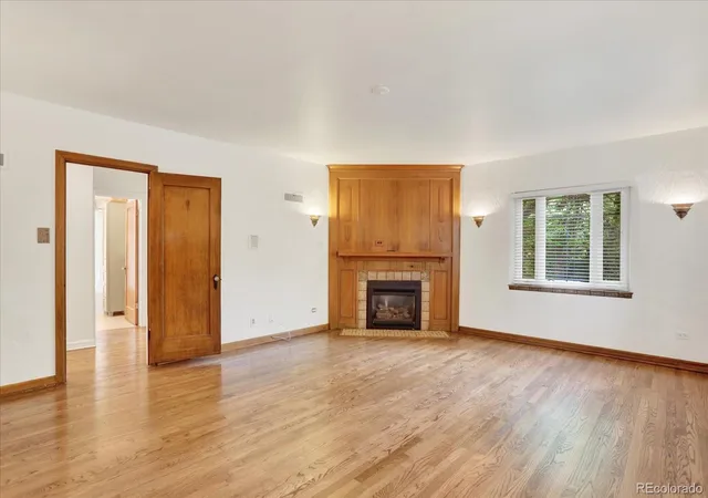 2nd image of 695 Dahlia St, Denver, CO 80220 | MLS# 1802415