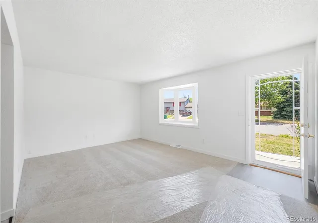 Photo 2 of Single family home for sale at 745 Mobile St, Aurora, CO 80011 | MLS# 4693153 | Listing updated on 2026-09-13