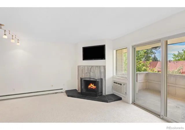 3rd image of 3120 Corona Trl, Boulder, CO 80301