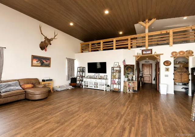 2nd image of 470 Bowie Rd, Penrose, CO 81240 | MLS# 1703249