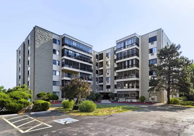 2nd image of 13991 E Marina Dr, Aurora, CO 80014