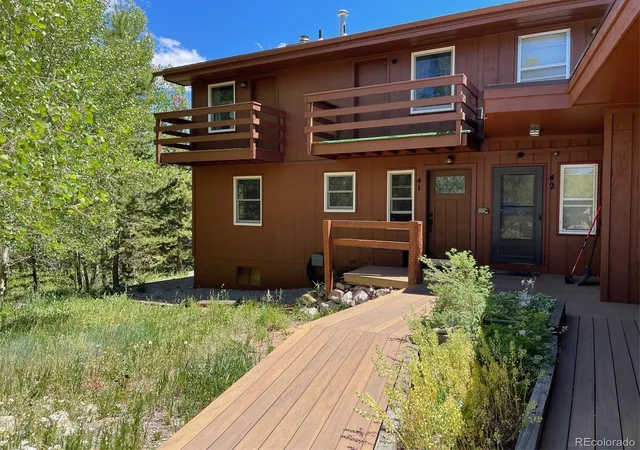 Homes for sale in Silverthorne, CO | 41 Poplar Cir, Silverthorne, CO 80498 | MLS# 9695730