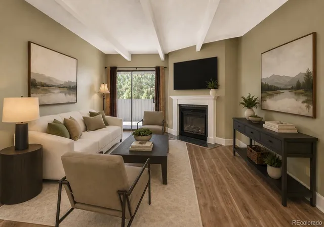 2nd image of 1011 S Ironton St, Aurora, CO 80012