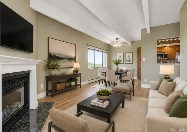 3rd image of 1011 S Ironton St, Aurora, CO 80012