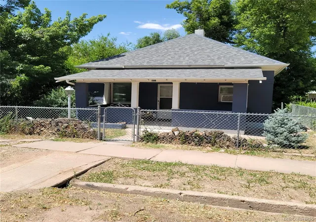 1st image of 811 Myrtle Ave, Canon City, CO 81212 | MLS# 8126485