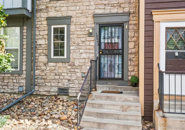 Photo 2 of Townhouse for sale at 12043 E Hoye Dr, Aurora, CO 80012 | MLS# 4526457 | Listing updated on 2026-07-22