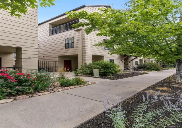 Listing Photo 2 - Condo for sale in building located at 3068 Umatilla St, Denver, CO 80211 - Unit #D