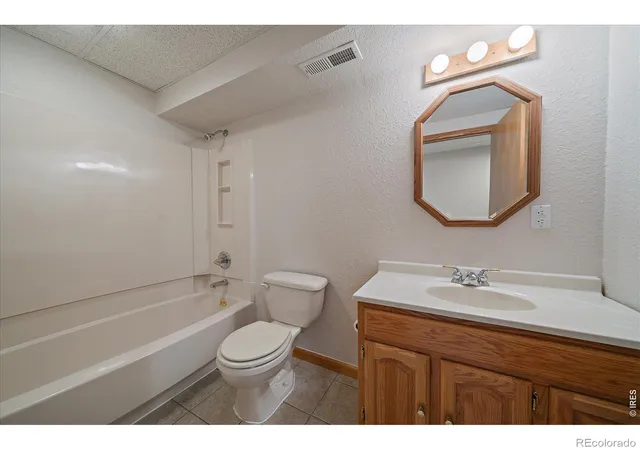 Homes for sale in Longmont, CO | 2428 Maplewood Cir W, Longmont, CO 80503 | MLS# IR1063003