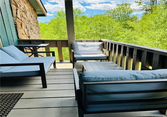 2nd image of 520 Kings Xing Rd, Winter Park, CO 80482