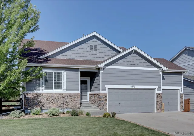 Photo 1 of Sale Pending at 6371 Esmeralda Dr, Castle Rock, CO 80108 | MLS# 3432788 | Listing updated on 2026-09-20