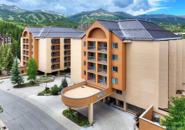 Listing Photo 2 - Condo for sale in building located at 655 Columbine Rd, Breckenridge, CO 80424 - Unit #7543