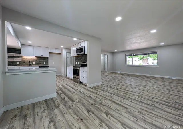 4th image of 440 S Jasmine St, Denver, CO 80224 | MLS# 3008739