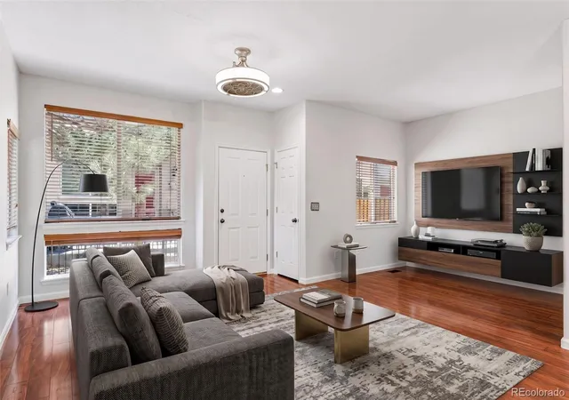 2nd image of 4442 S Auckland Ct, Aurora, CO 80015 | MLS# 3866635