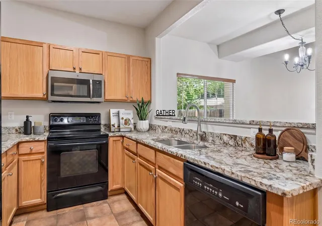 4th image of 4442 S Auckland Ct, Aurora, CO 80015 | MLS# 3866635