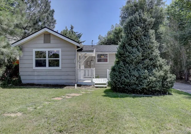 Homes for sale in Louisville, CO | 360 County Rd, Louisville, CO 80027 | MLS# 5990645