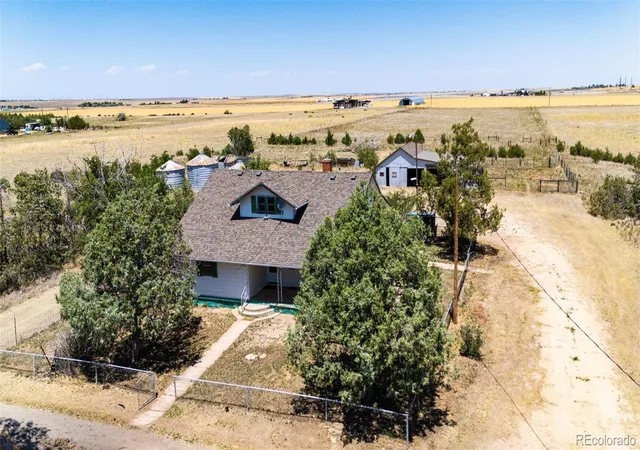 3rd image of 45501 E 38Th Ave, Bennett, CO 80102 | MLS# 5141388