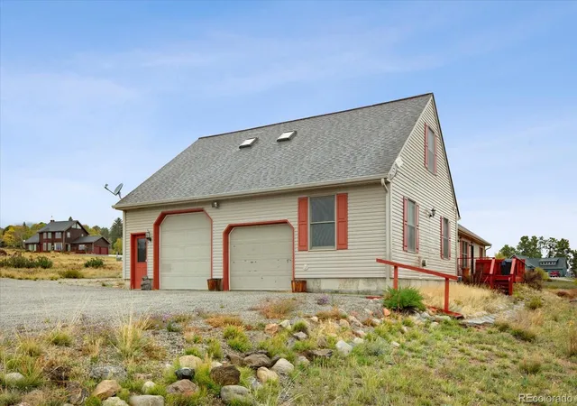 Photo 3 of Single family home for sale at 18003 Vista Dr, Buena Vista, CO 81211 | MLS# 9886508 | Listing updated on 2026-09-30