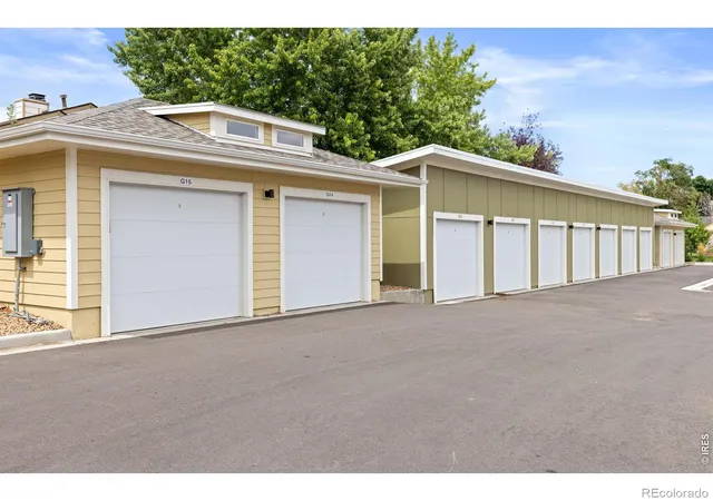 Homes for sale in Lafayette, CO | 310 S Cherrywood Drive, Lafayette, CO 80026 | Houzeo