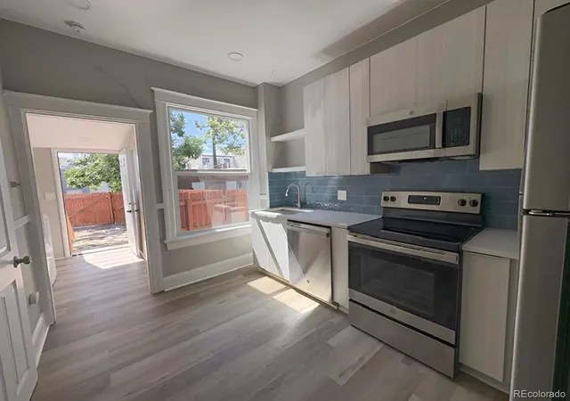 Photo 3 of Sale Pending at 493 S Lincoln St, Denver, CO 80209 | MLS# 6144562 | Listing updated on 2026-10-05