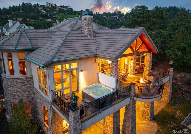Photo 2 of Mansion for sale at 1048 Vintage Pl, Castle Rock, CO 80108 | MLS# 3443604 | Listing updated on 2026-09-29