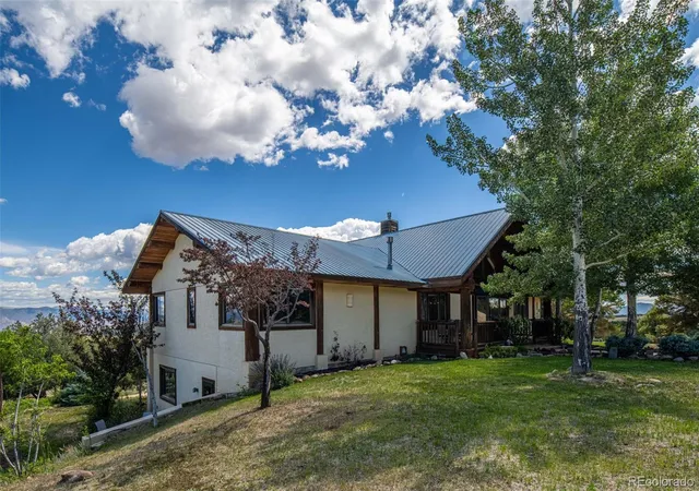 Photo 3 of Single family home for sale at 334 Cottonwood Trl, Cotopaxi, CO 81223 | MLS# 8274607 | Listing updated on 2026-07-17