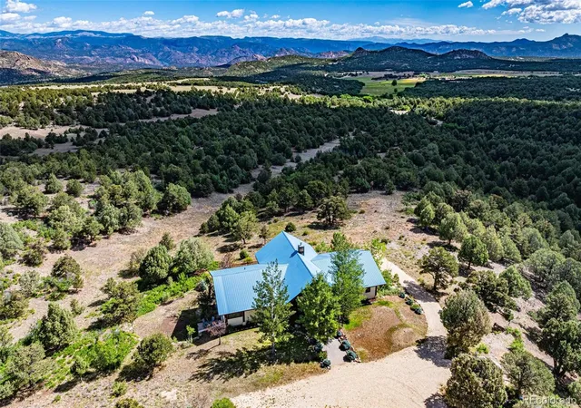 Photo 3 of Single family home for sale at 334 Cottonwood Trl, Cotopaxi, CO 81223 | MLS# 8274607 | Listing updated on 2026-07-17