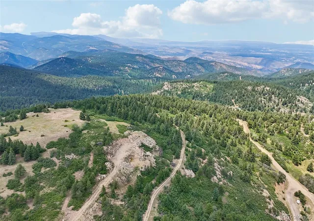 4th image of 11917 Flat Top Trl, Littleton, CO 80127 | MLS# 3021900