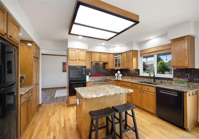 4th image of 1104 Ridgeview Cir, Broomfield, CO 80020 | MLS# 7051788