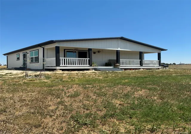 Homes for sale in Deer Trail, CO | 24074 Emerald Trl, Deer Trail, CO 80105 | MLS# 4323574