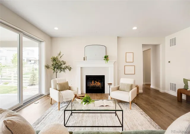 Photo 4 of Single family home for sale at 7110 S White Crow Way, Aurora, CO 80016 | MLS# 5962845 | Listing updated on 2026-07-23