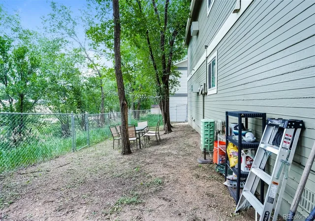 Listing Photo 2 - Condo for sale in building located at 1930 W Yampa St, Colorado Springs, CO 80904 - Unit #