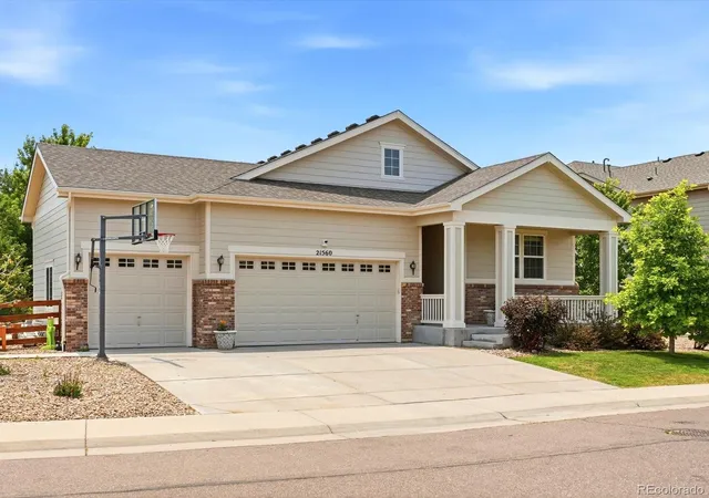 Photo 3 of Single family home for sale at 21560 E Union Pl, Aurora, CO 80015 | MLS# 9881256 | Listing updated on 2026-10-03