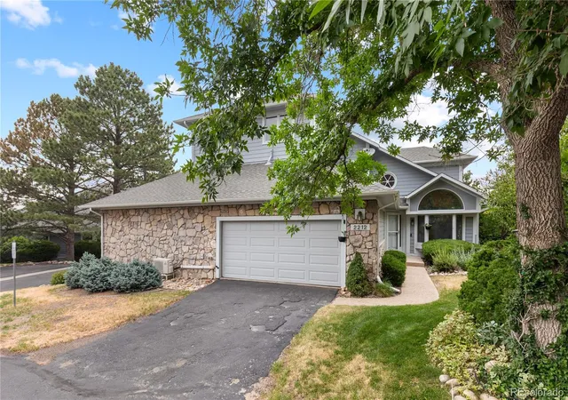 Townhouse for sale at 2212 Emerald Dr, Castle Rock, CO 80104 | MLS# 4670824