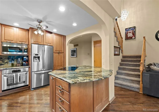 Photo 3 of Townhouse for sale at 2212 Emerald Dr, Castle Rock, CO 80104 | MLS# 4670824 | Listing updated on 2026-09-28