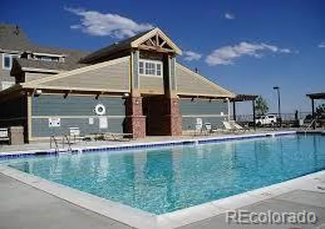 2nd image of 804 Summer Hawk Dr, Longmont, CO 80504